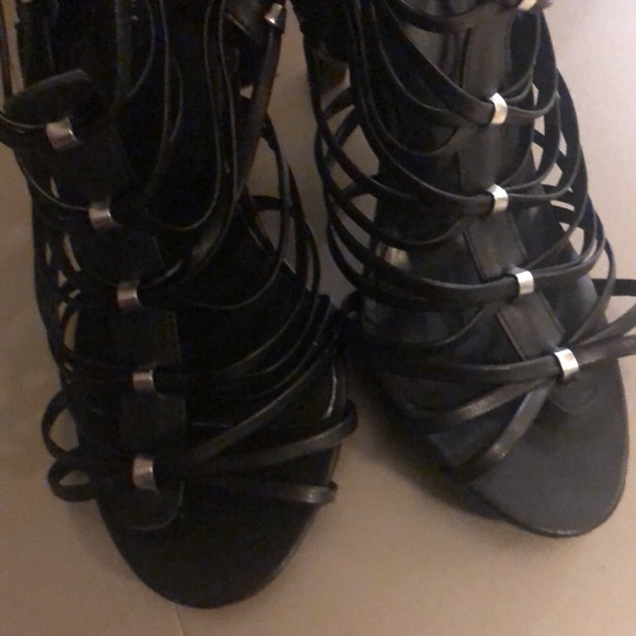 Heels - Picture 6 of 6